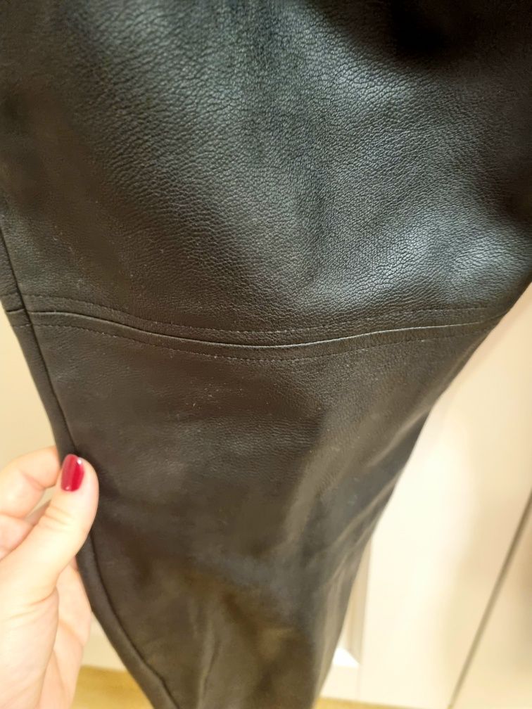 KappAhl czarne, spodnie, legginsy z imitacji skóry w roz. 40,