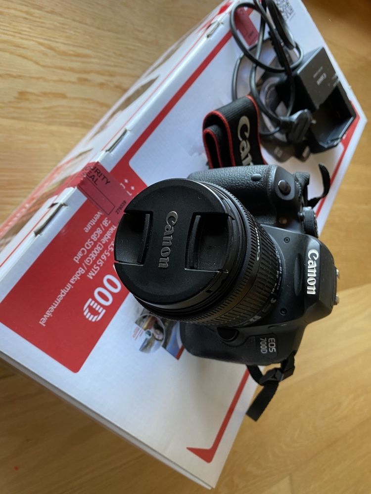 Vendo Canon 700D *praticamente nova* - Kit aventura