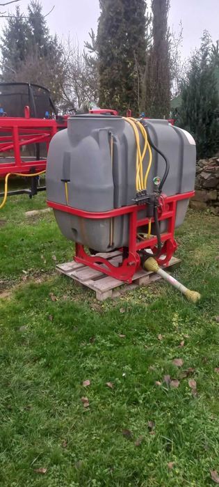 Оприскувач 1000 л