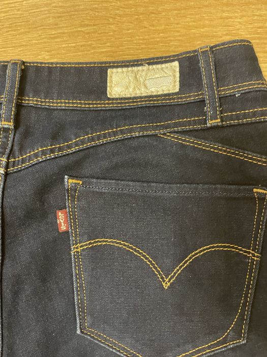 Джинси жіночі Levis