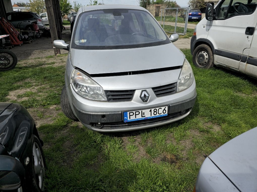 Renault Scenic 2 1.9 dci uszkodzony.