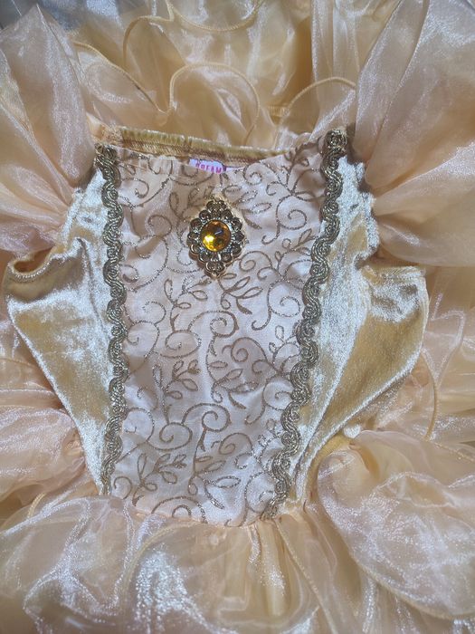 Продам  дитяче плаття дуже нарядне