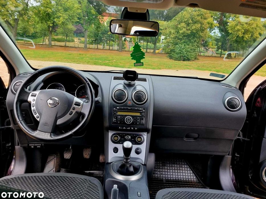 Nissan Qashqai 2.0 benzyna 140 km, rok  2009 przebieg 172 981 km