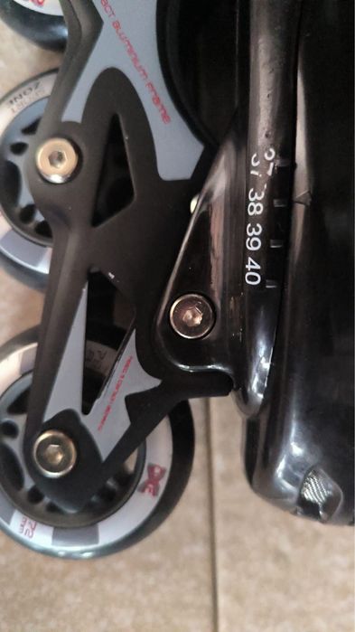 Patins em linha como novos