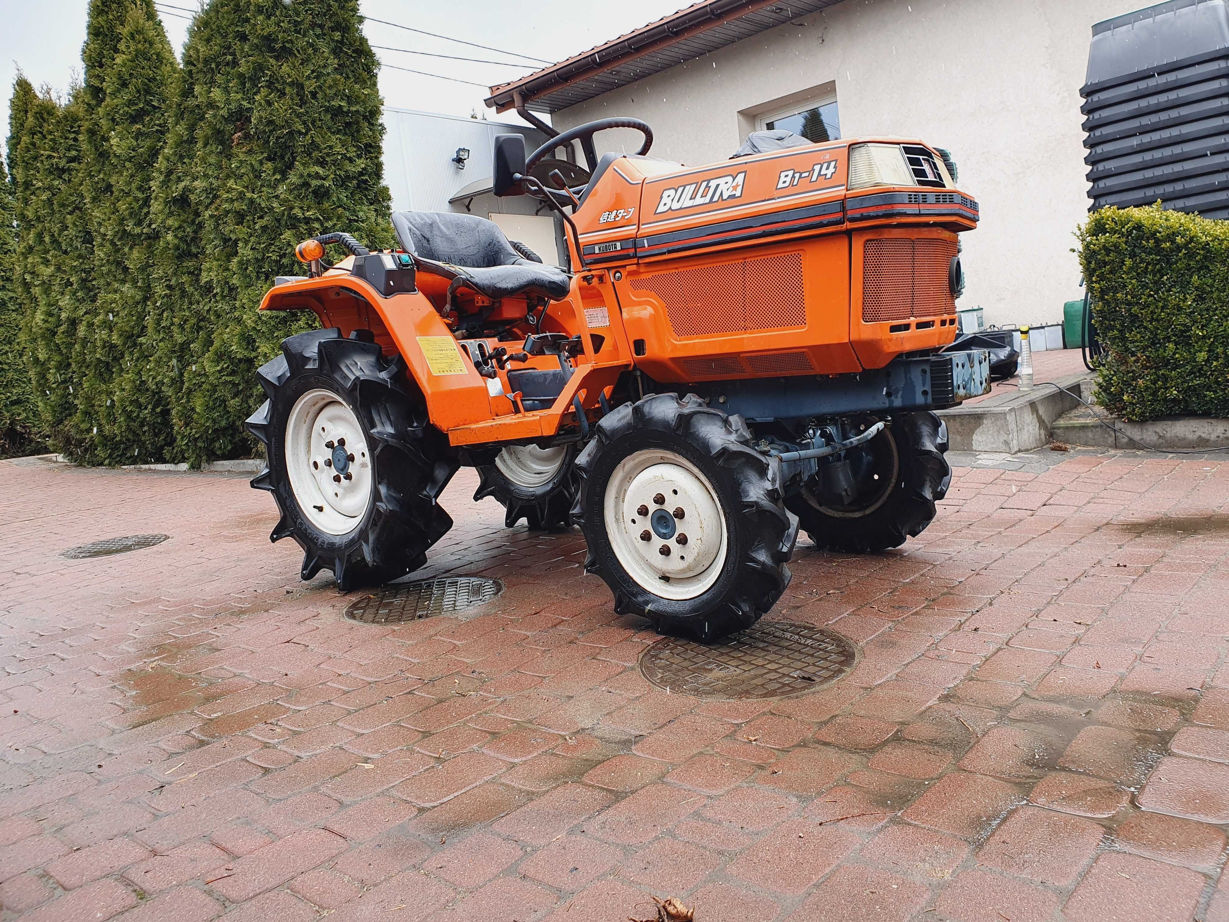 Traktorek Japoński Kubota Bulltra B1-14 napęd 4x4 blokada przód i tył