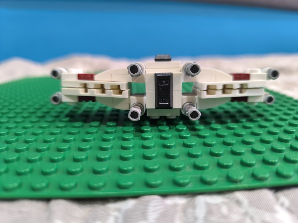 LEGO pilot X-wing + statek X-wing mini