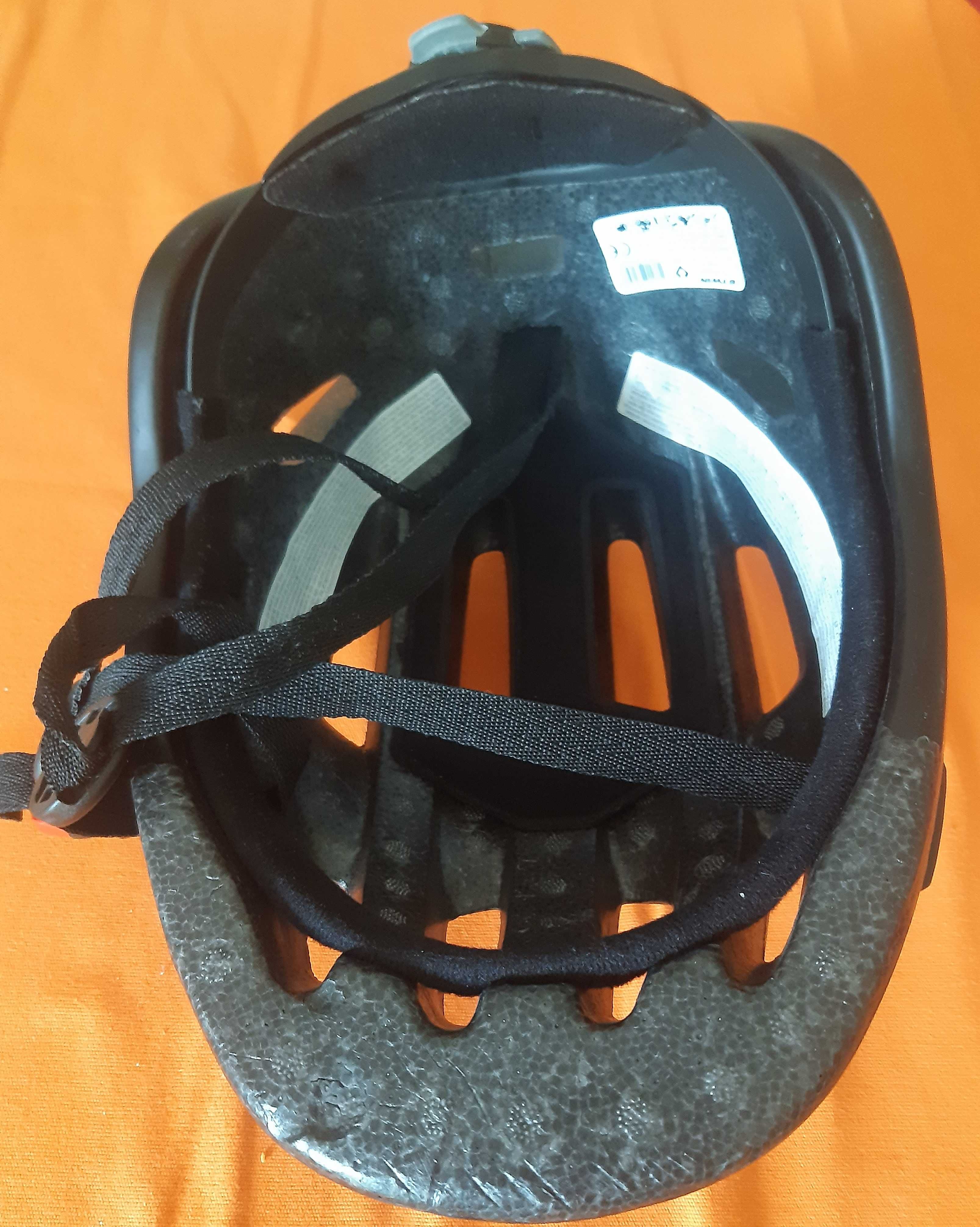 Capacete Btwin - tamanho 56-61cm