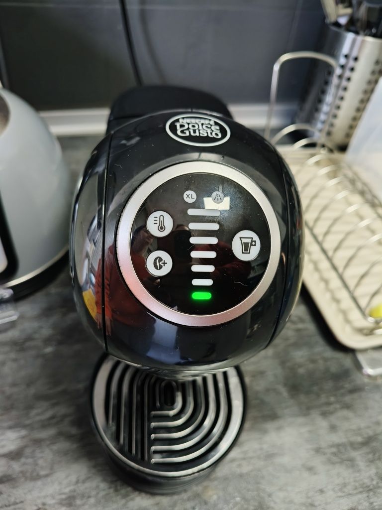 Maquina de café dolcegusto