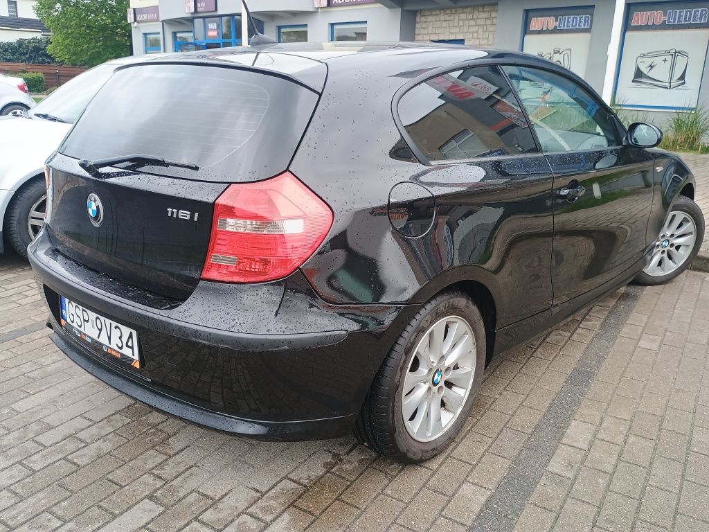 BMW 1er 116i 2.0 Benzyna | Manual | Zadbany | W 100% sprawny 

Na spr