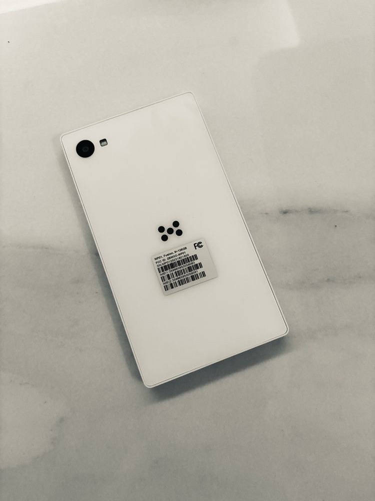 Minimal Phone E Ink smarfon
