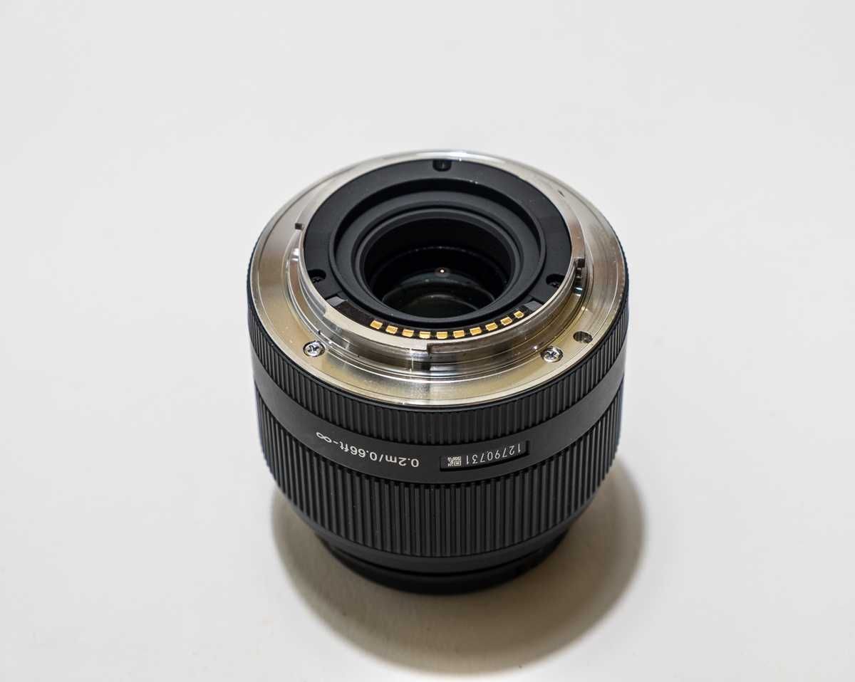 Obiektyw Sigma 19mm F/2.8 EX DN Sony E