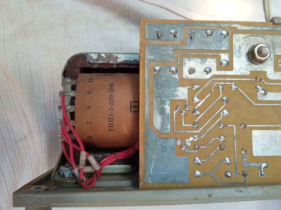 Стабилизатор напряжения