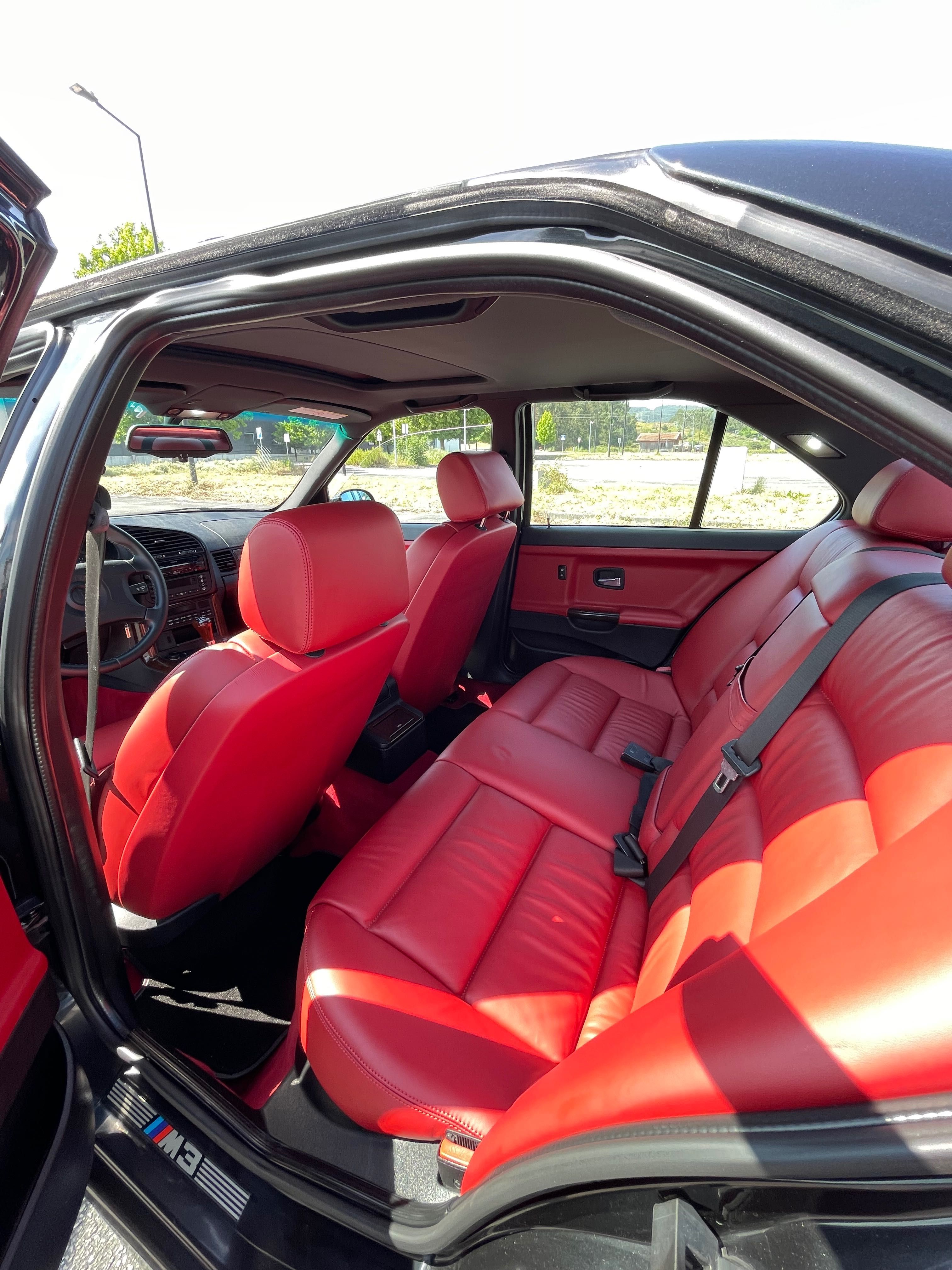 BMW M3 3.2L E36 Sedan (1996) – Raro e Colecionável!