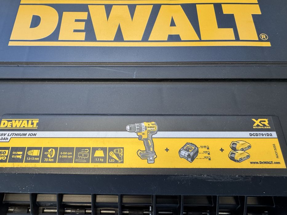 Wiertatko-wkrętarka DeWalt 18V DCD791D2-QW/Gw.24 /Fabrycznie nowa/