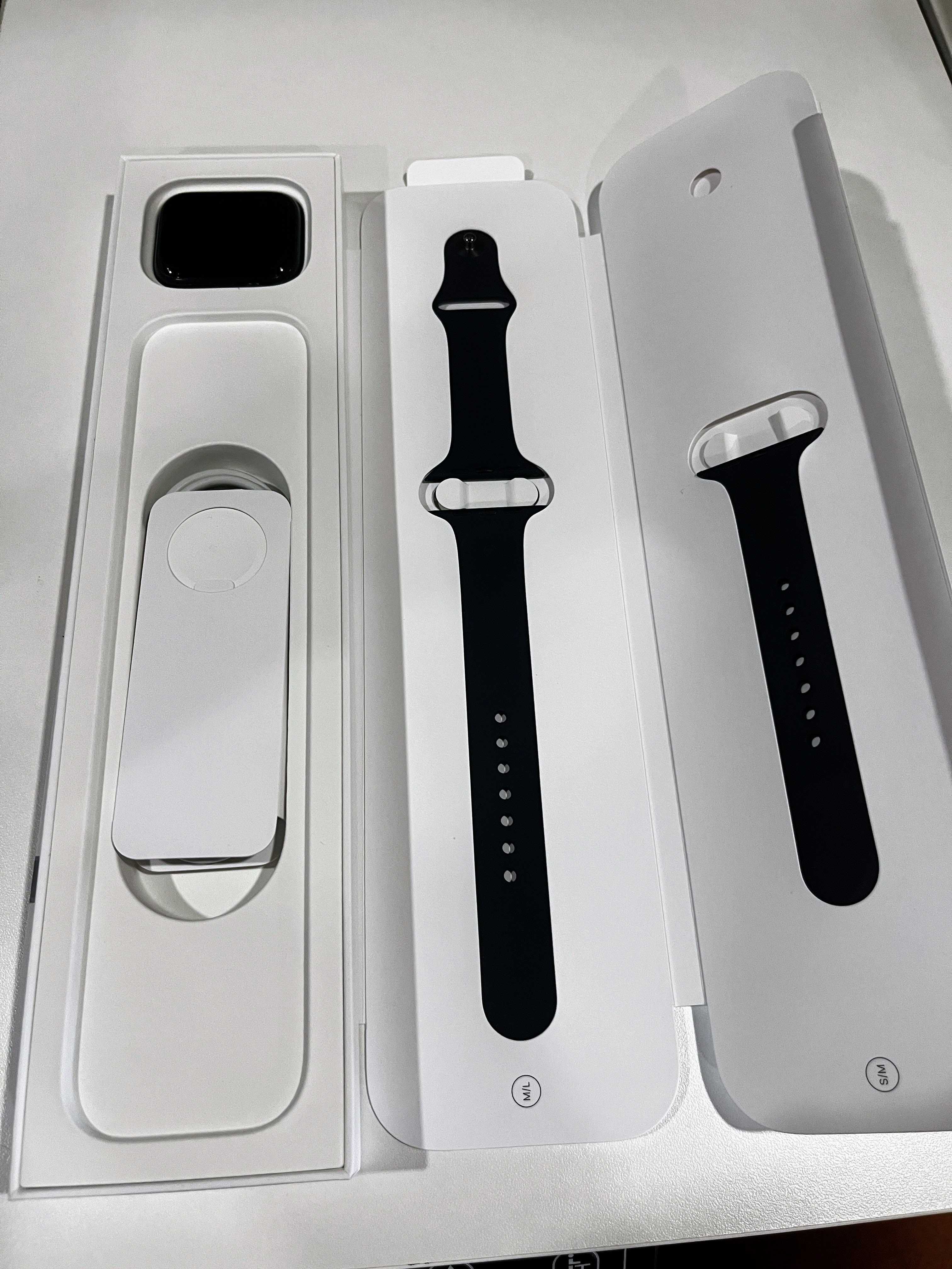 Apple Watch SE (2ª geração) - GPS + Cellular - 44mm Alumínio