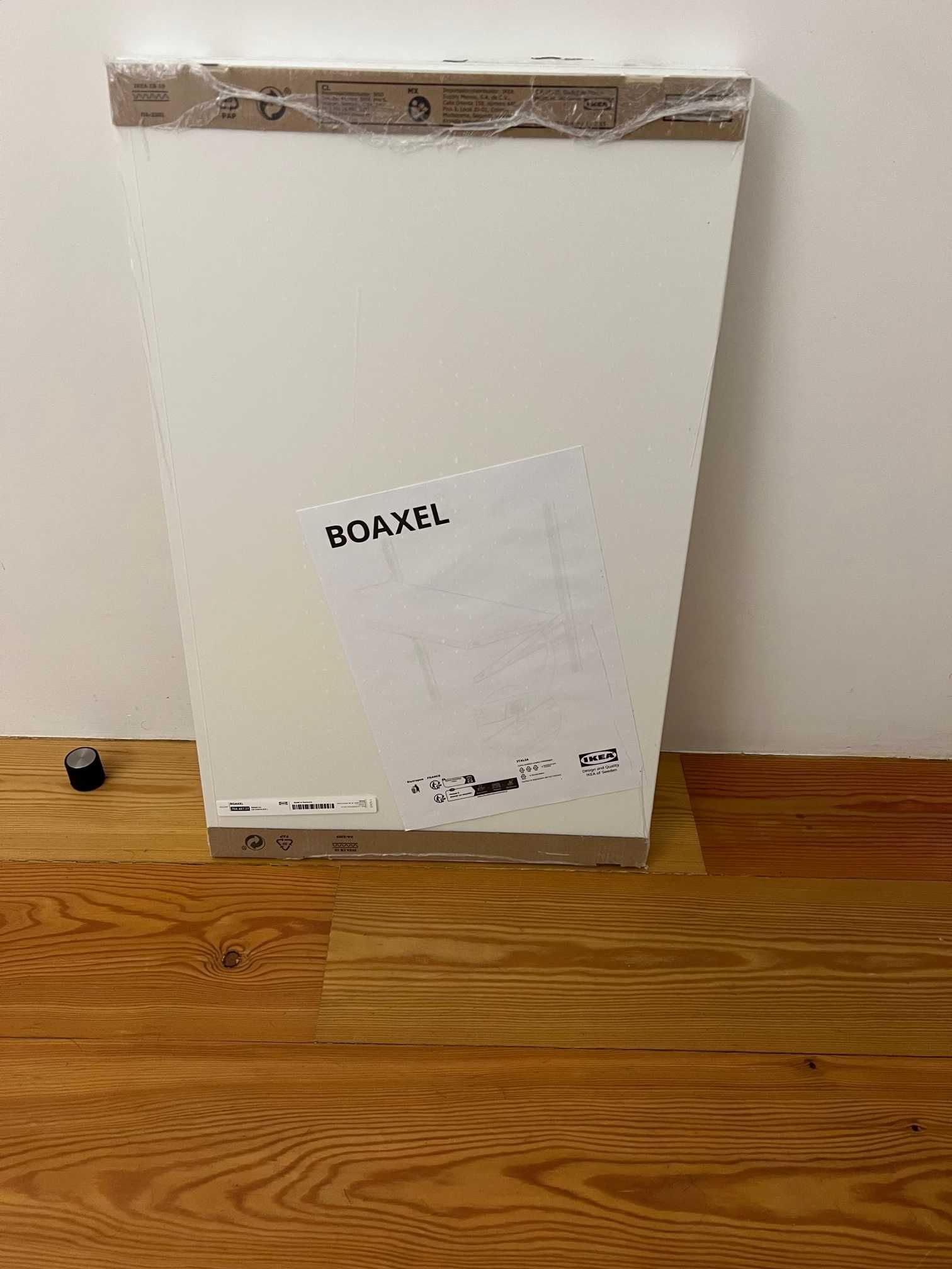 Prateleiras (2) Ikea  BOAXEL 60x40 -novas