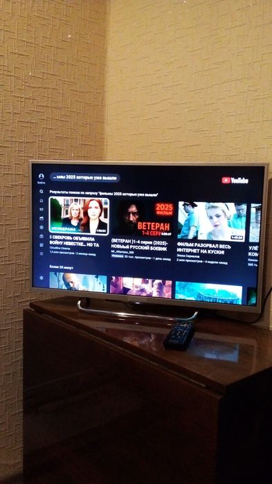 Телевизор SONY SMART 32диагональ
