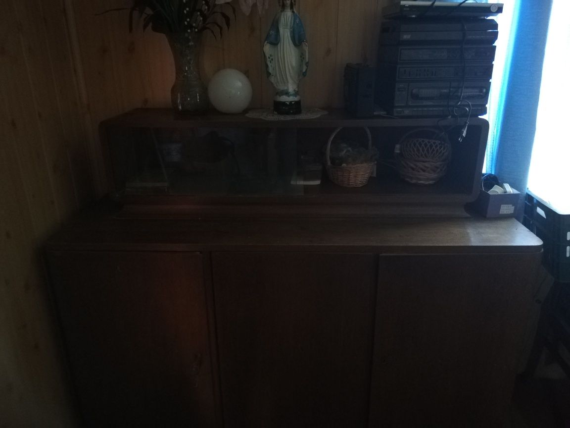 Kredens z lat 50-60tych