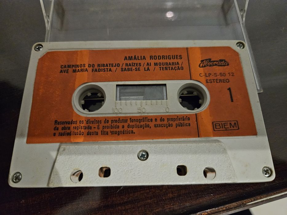 Cassete muito antiga de Amália Rodrigues