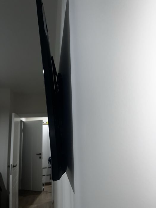 Телевізор LG 47LA660S - 47 дюймів