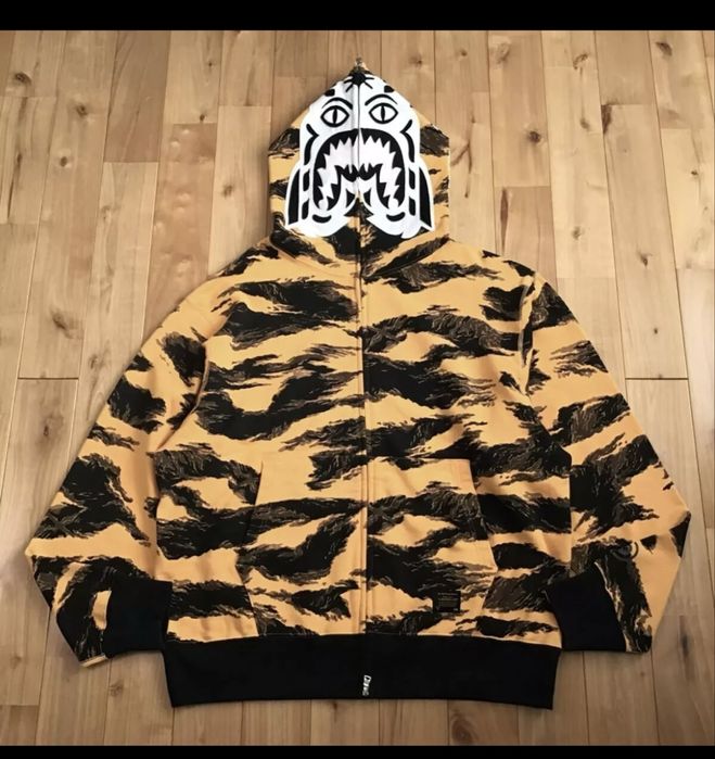 Bape tigryini.