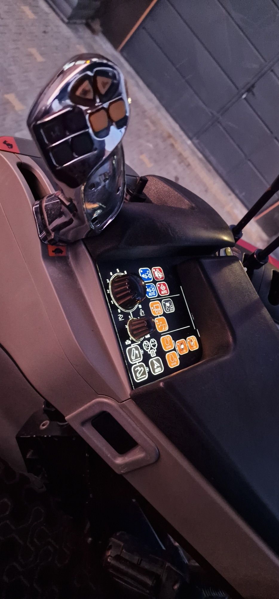 Трактор CASE 210 PUMA