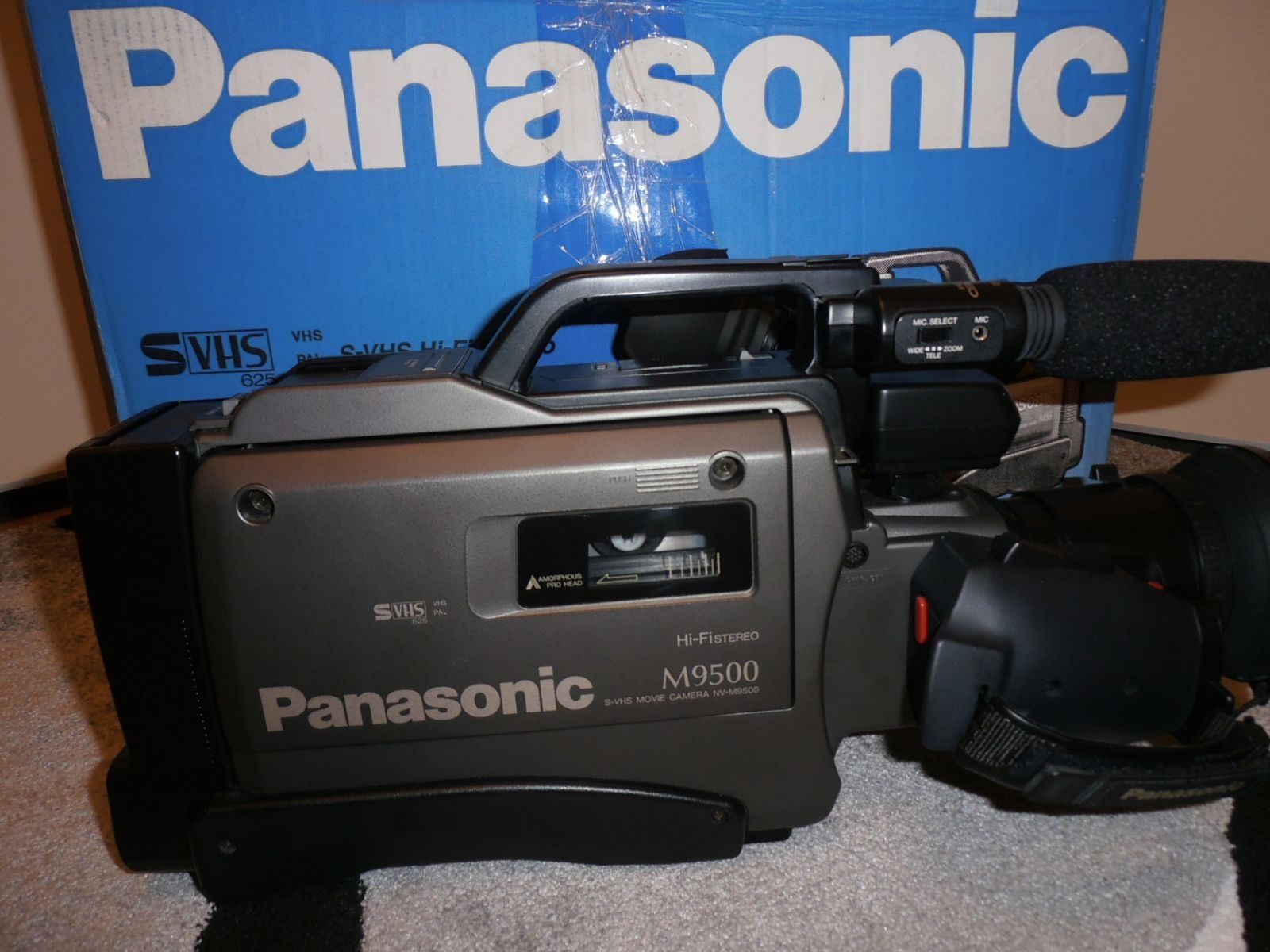 Видеокамера SVHS, VHS Panasonic NV-M9500EN