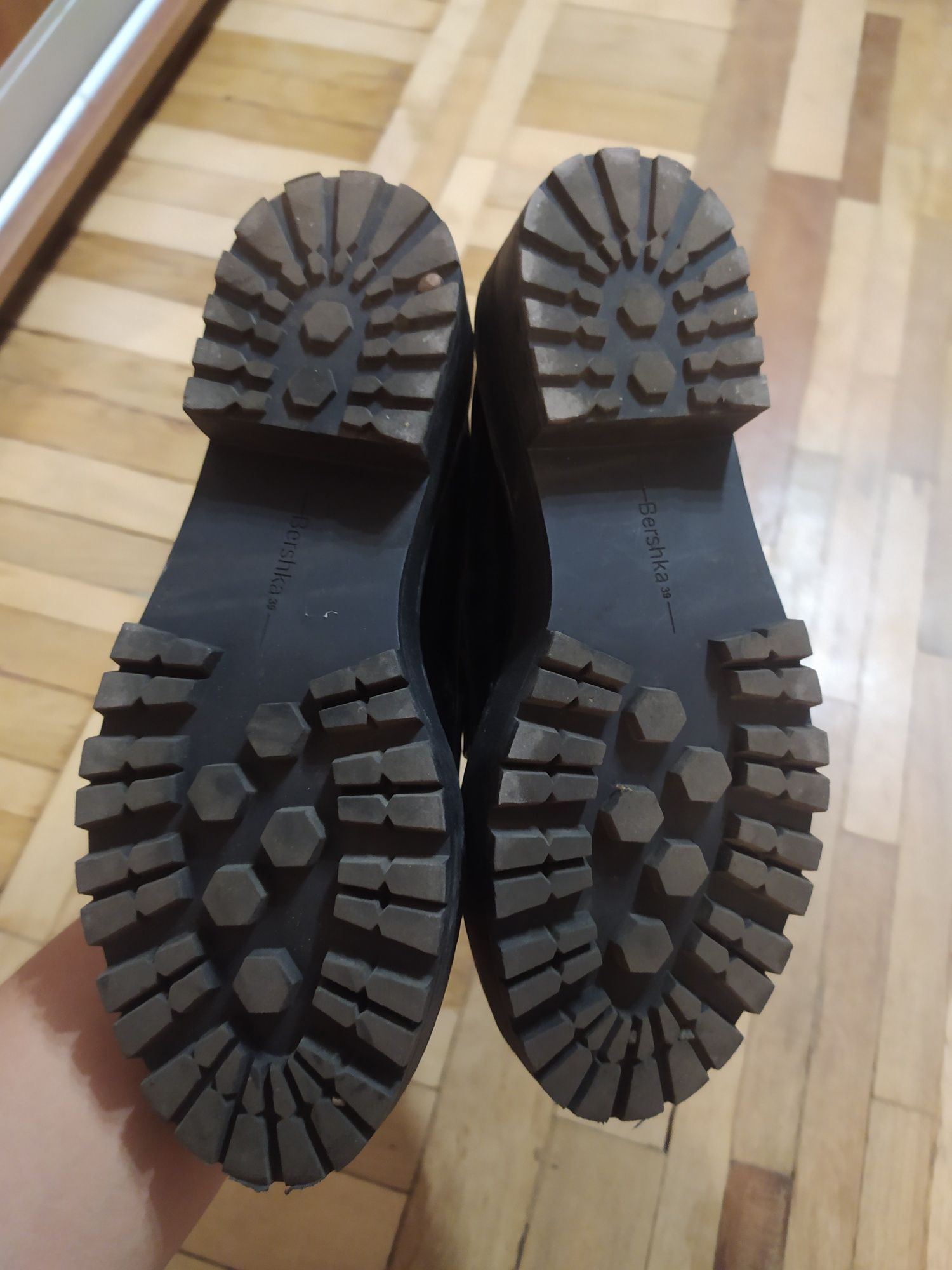 Крутые ботиночки от bershka