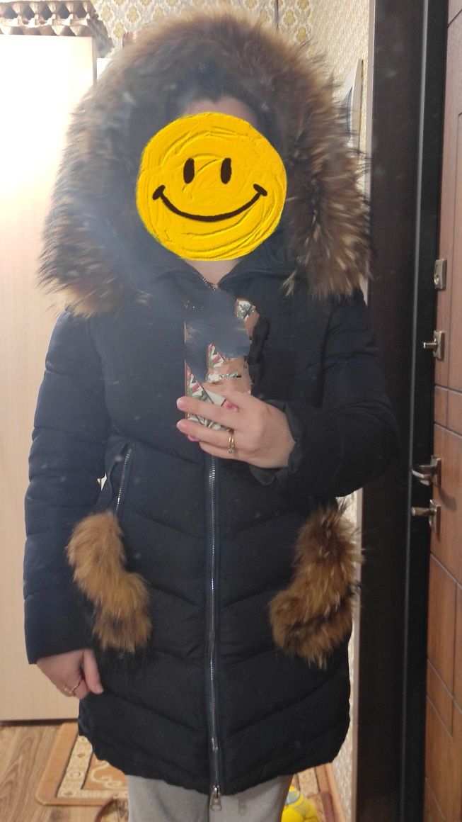 Зимова курточка жіноча