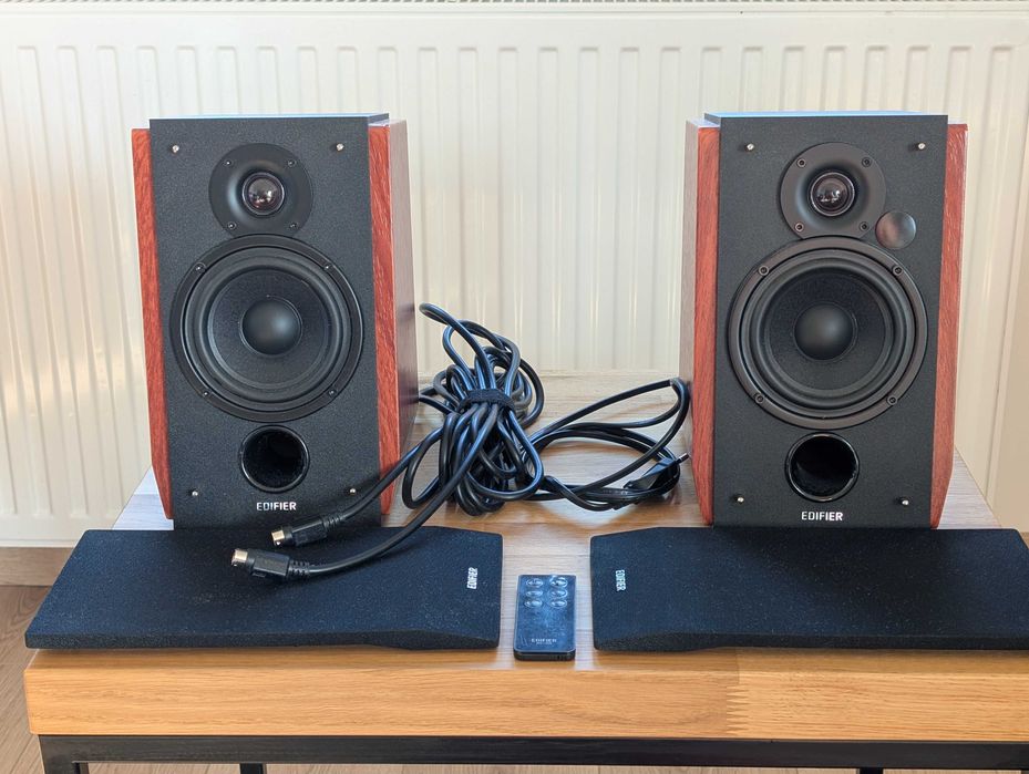 Głośniki Edifier R1700BT Czarno-brązowy