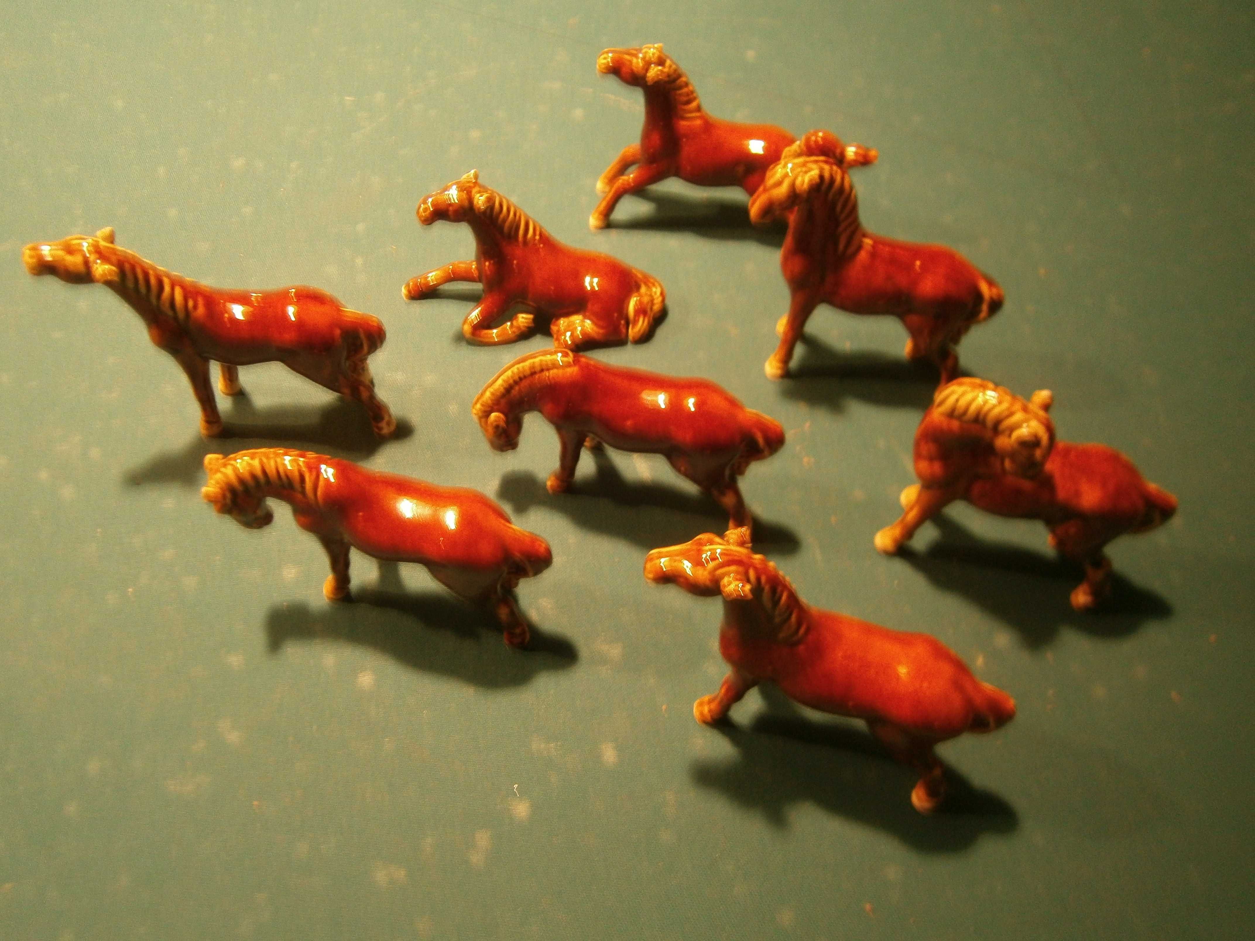 Colecção cavalos porcelana chinesa-Dinastia Tang XX