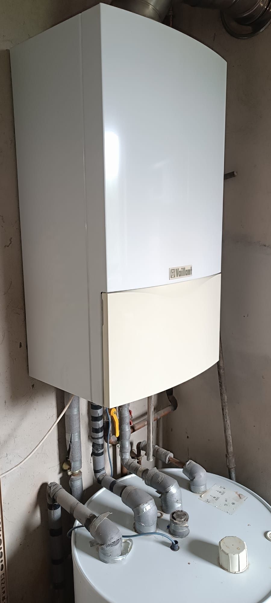 Piec kocioł gazowy Vaillant VU 200 Plus