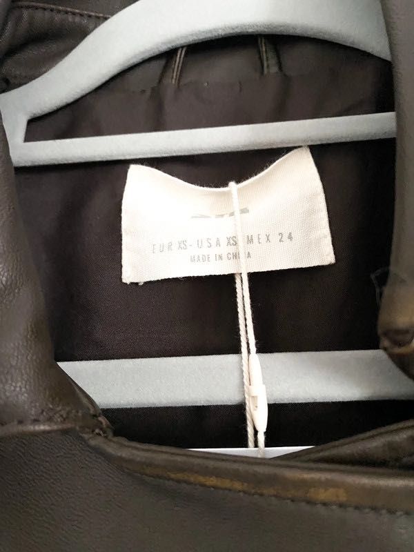 Casaco biker fecho lateral - STRADIVARIUS