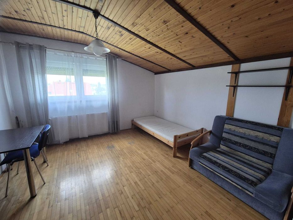 Pokoje 1os dostepny od 01/11