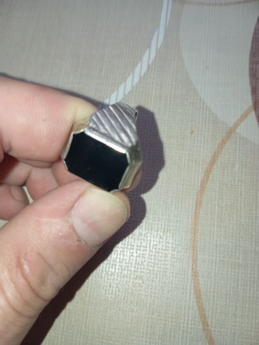 Продам чоловічу печатку