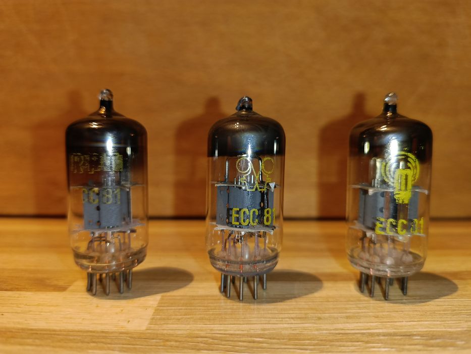 Lampy elektronowe ECC81