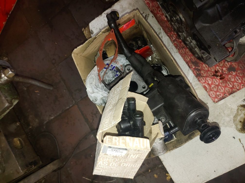 Двигатель дизельный F9Q 1.9 DCI Renault