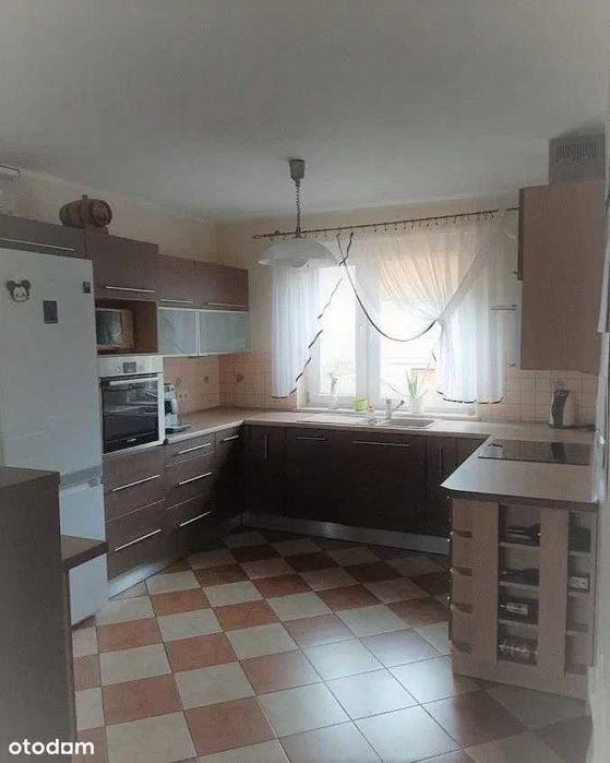Dom do wynajęcia 5-pok. w Żukowie 2 garaże, piwnica, ogród