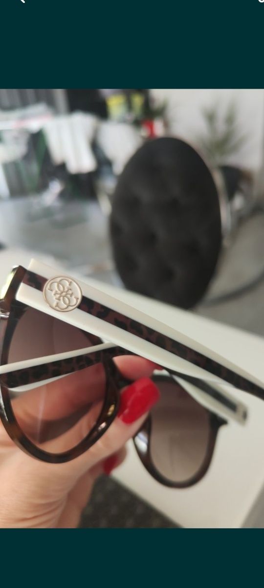 Nowe okulary przeciwsłoneczne Guess