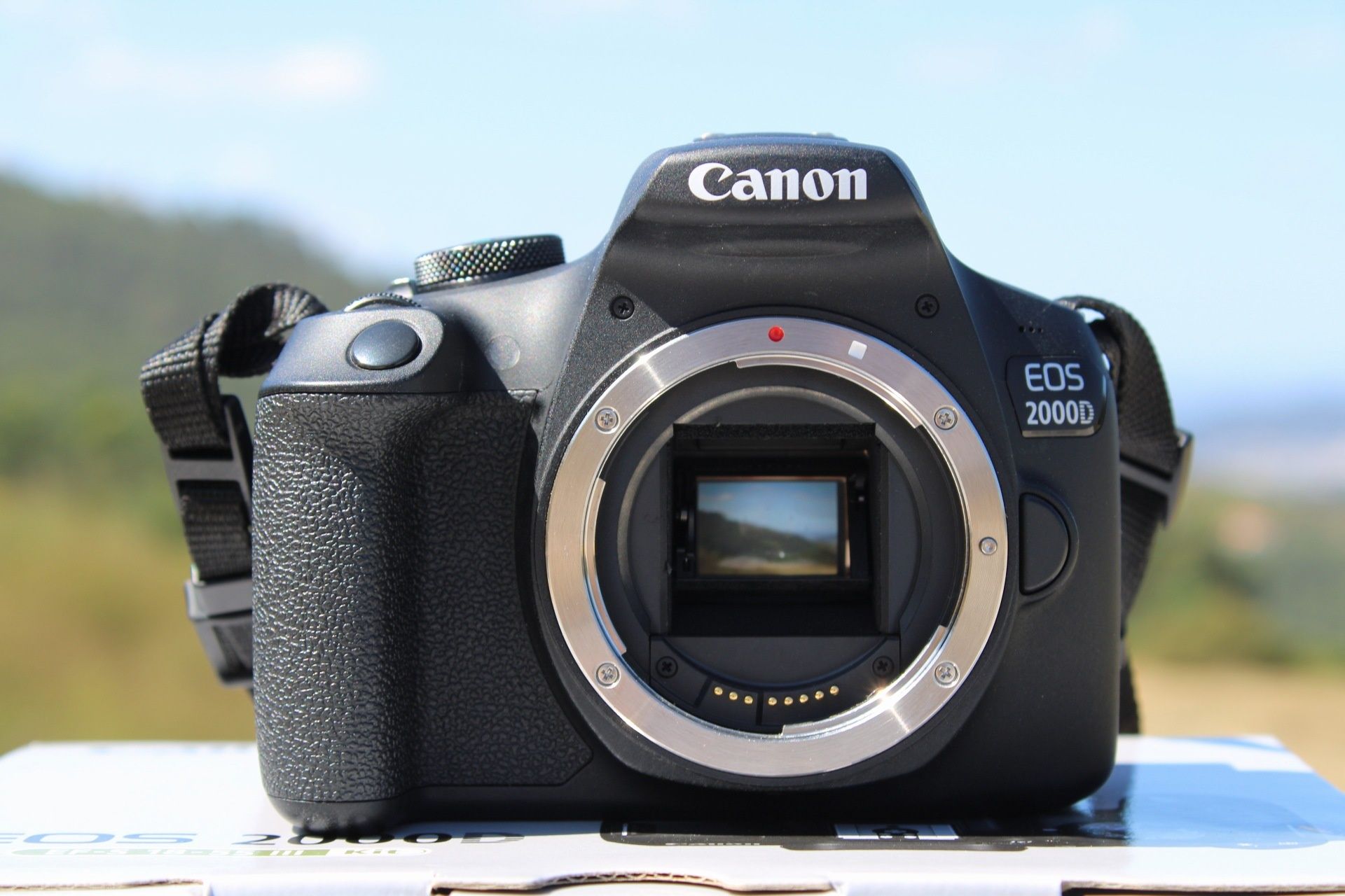Kit Canon EOS 2000D + EFS 18-55mm III