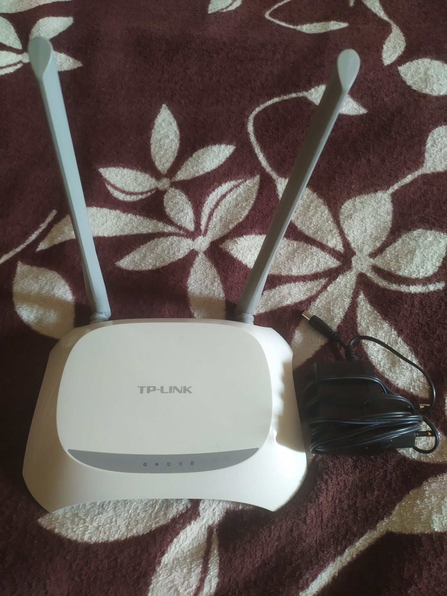 Продам роутер TP-Link wr 840n