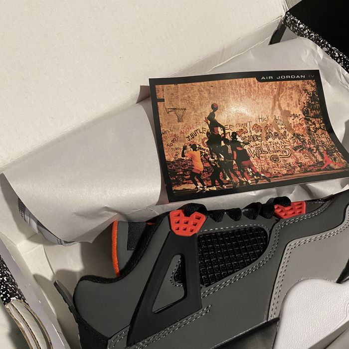 Nike Air Jordan Retro 4