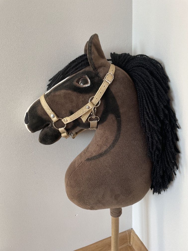 Hobby Horse ciemnogniady z kantarem