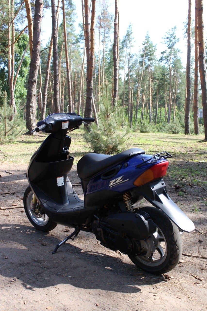 Скутер Suzuki zz inch up sport