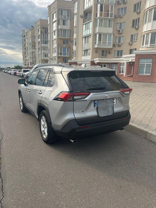 Продам Toyota  RAV 4