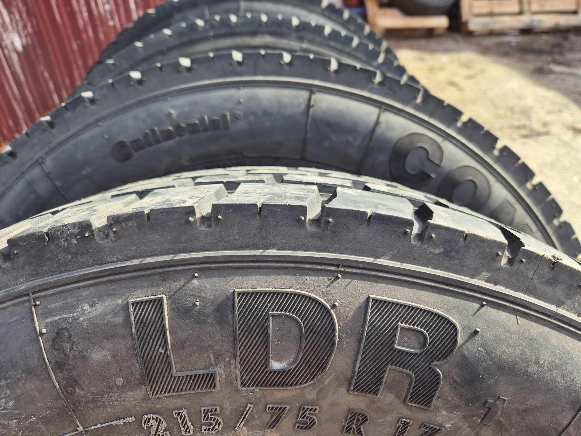 Opony 215/75r17.5