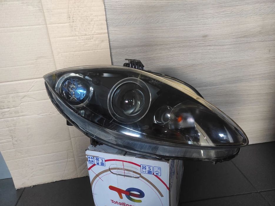 LAMPA PRAWA PRZEDINA PRAWY PRZÓD OE EUROPA XENON SEAT LEON 2 ALTEA ALTEA XL TOLEDO 3 CAŁA WYSYŁKA !!!!!!