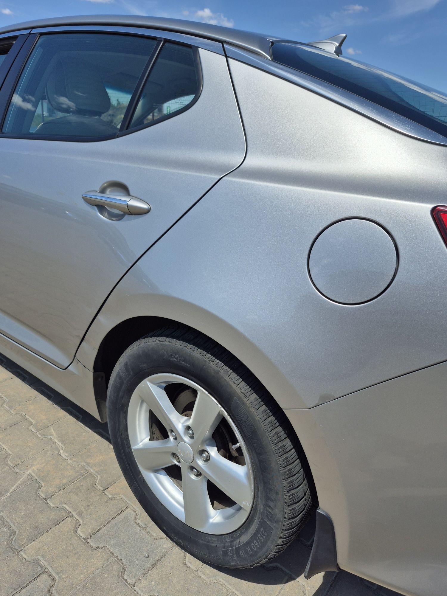 Продам Кia Optima 2.4 GDI