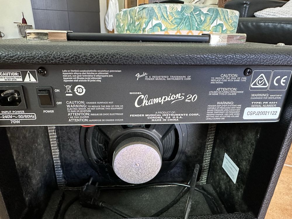 Amplificador Fender Champion 20
