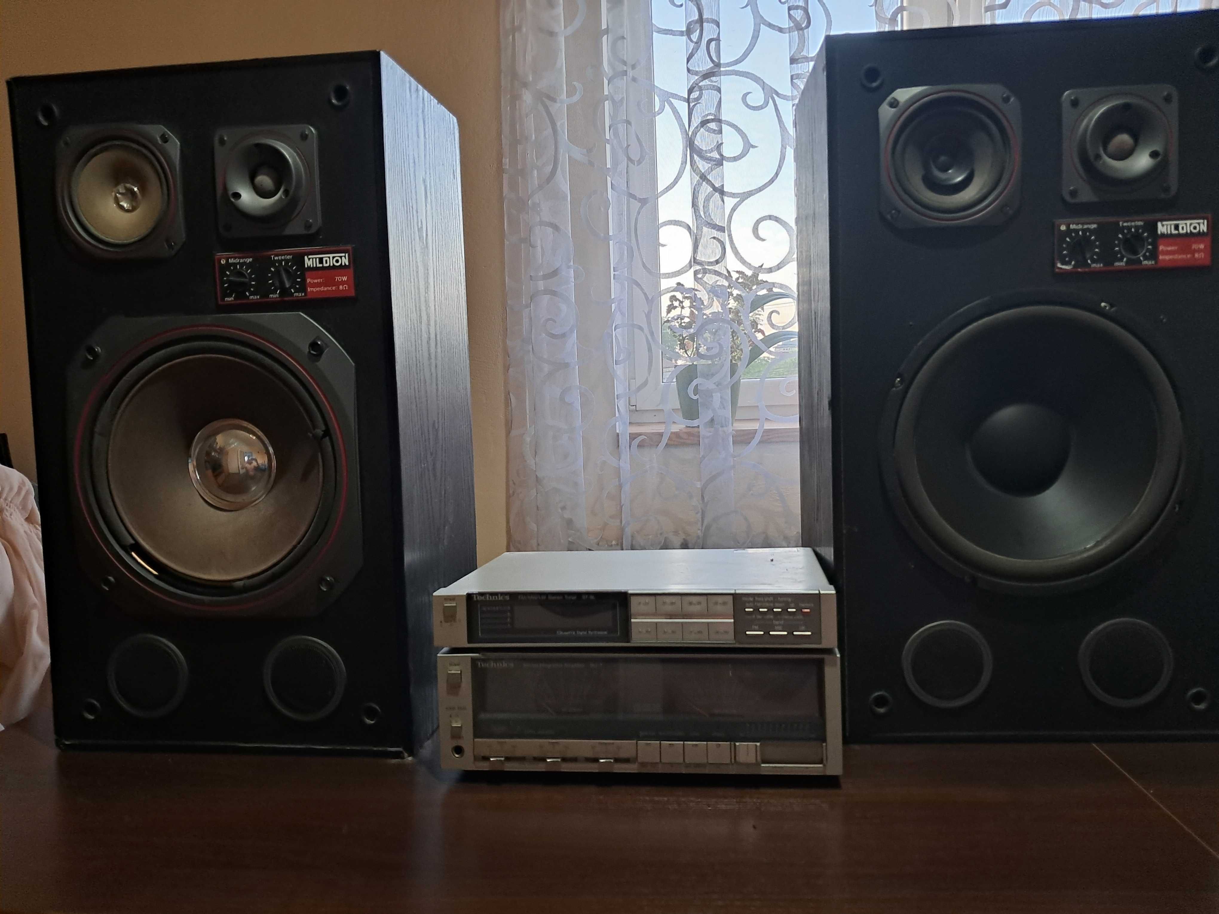Kolumny wzmacniacz i radio do wzmacniacza